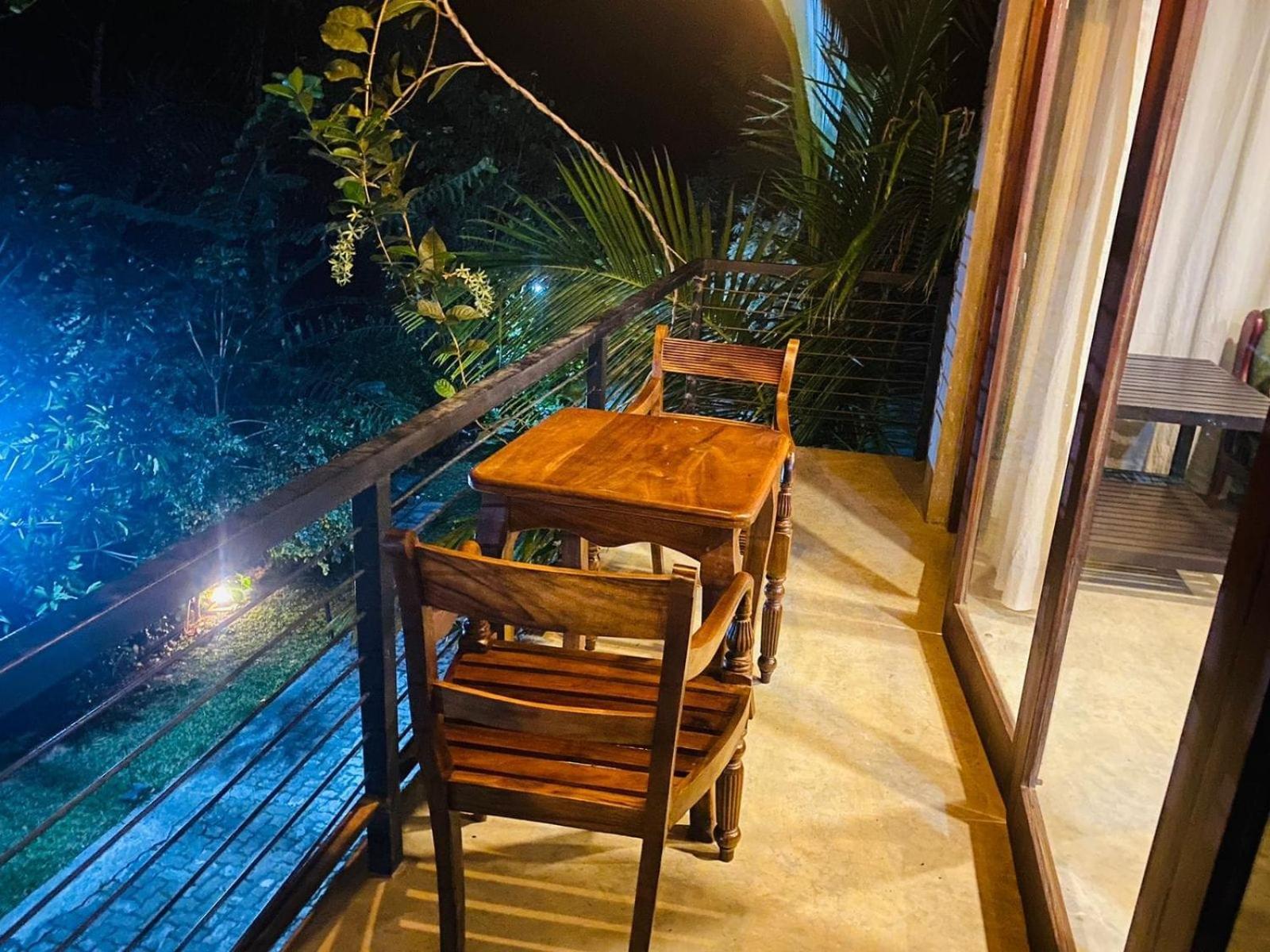 Aayu Hanthana Boutique Hotel Канди Экстерьер фото
