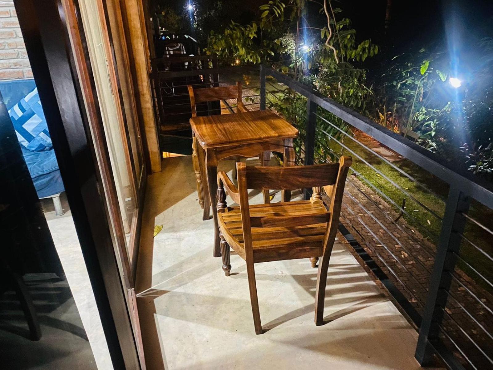 Aayu Hanthana Boutique Hotel Канди Экстерьер фото